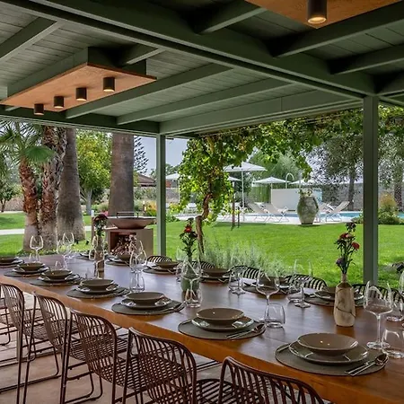 Ideal 14 Pe Private Pool Holiday home