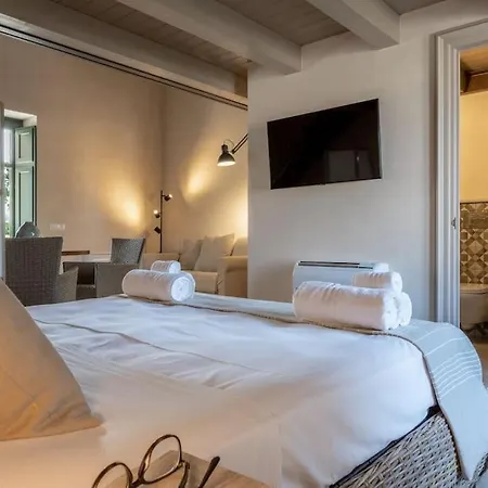 Ideal 14 Pe Private Pool Holiday home